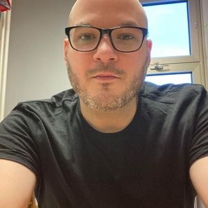 Meet your Posher, Maxime